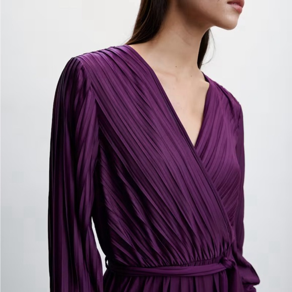 New jeweltone purple dress. - Picture 4 of 5